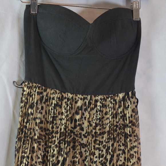 Strapless Animal Print Pleated Dress SZ S Marquis - Picture 6 of 6